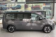 Hyundai Staria Top