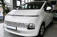 Hyundai Staria - фото 1