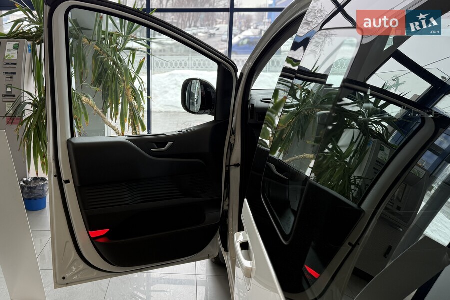 Hyundai Staria - фото 14