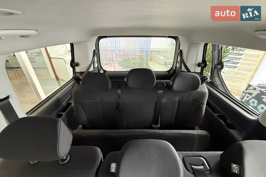 Hyundai Staria - фото 9