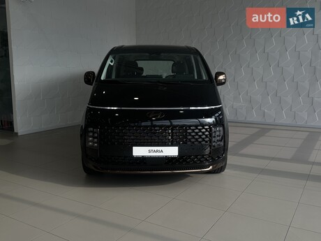 Hyundai Staria 2025