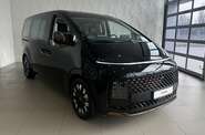 Hyundai Staria Top