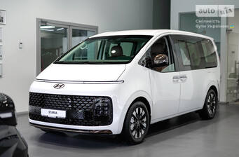Hyundai Staria 2026 Top