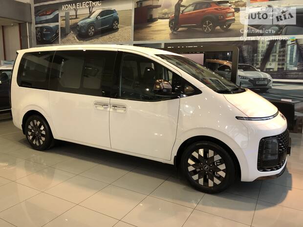 Hyundai Staria 2026