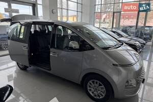 Hyundai Staria Business