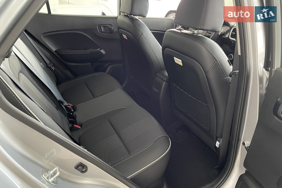 Hyundai Venue - фото 28
