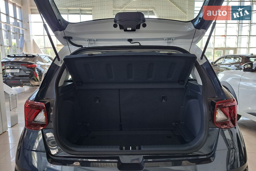 Hyundai Venue - фото 9