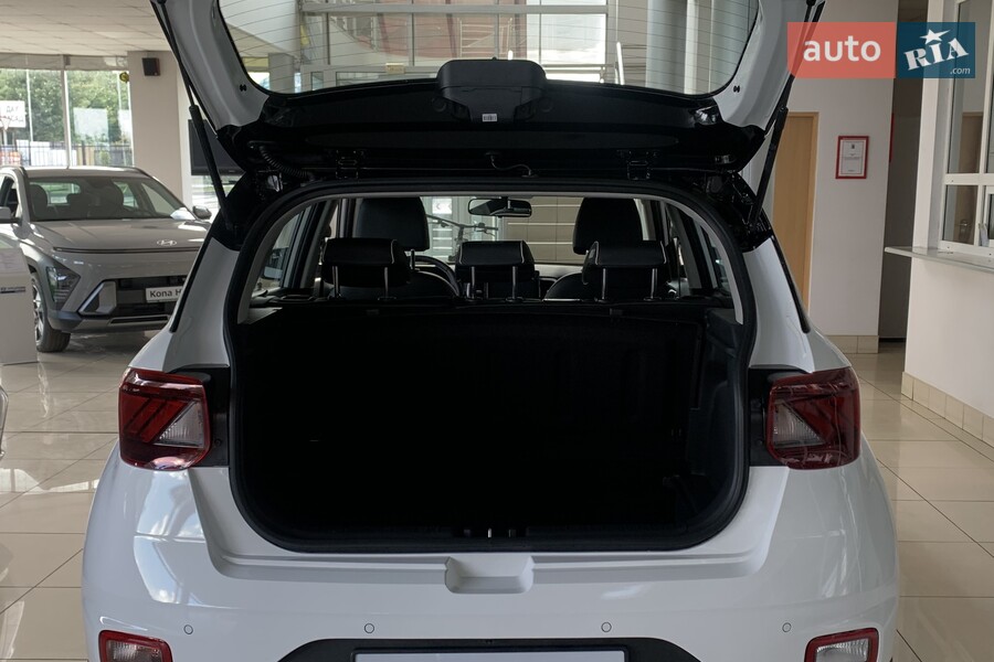 Hyundai Venue - фото 7