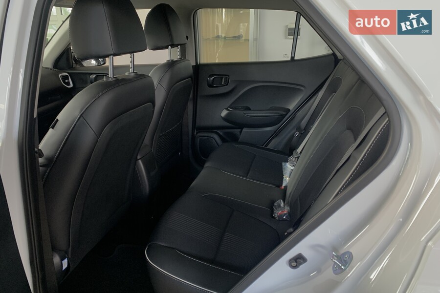 Hyundai Venue - фото 16