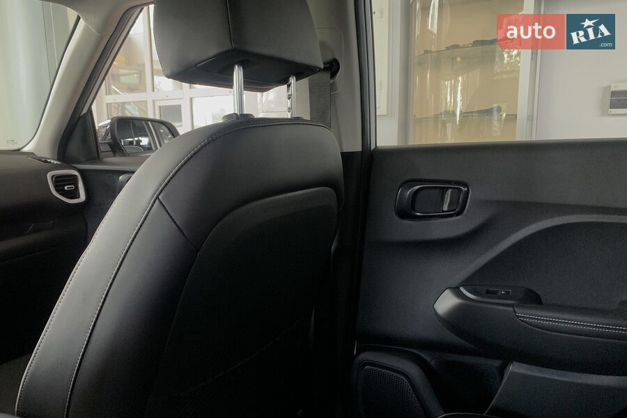 Hyundai Venue - фото 17