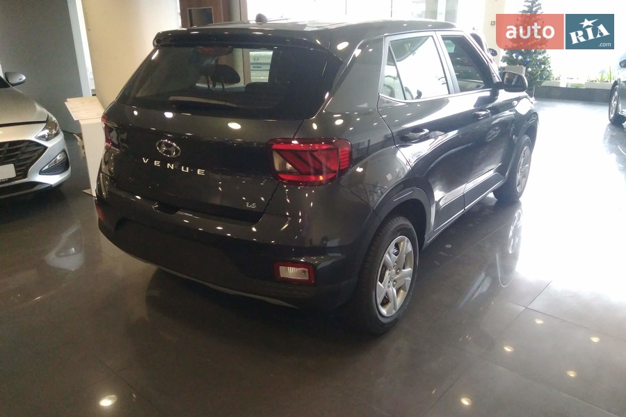 Hyundai Venue - фото 3