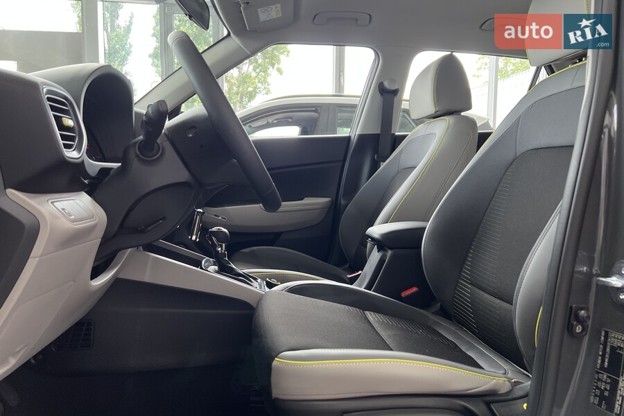 Hyundai Venue - фото 14