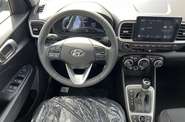 Hyundai Venue - фото 15