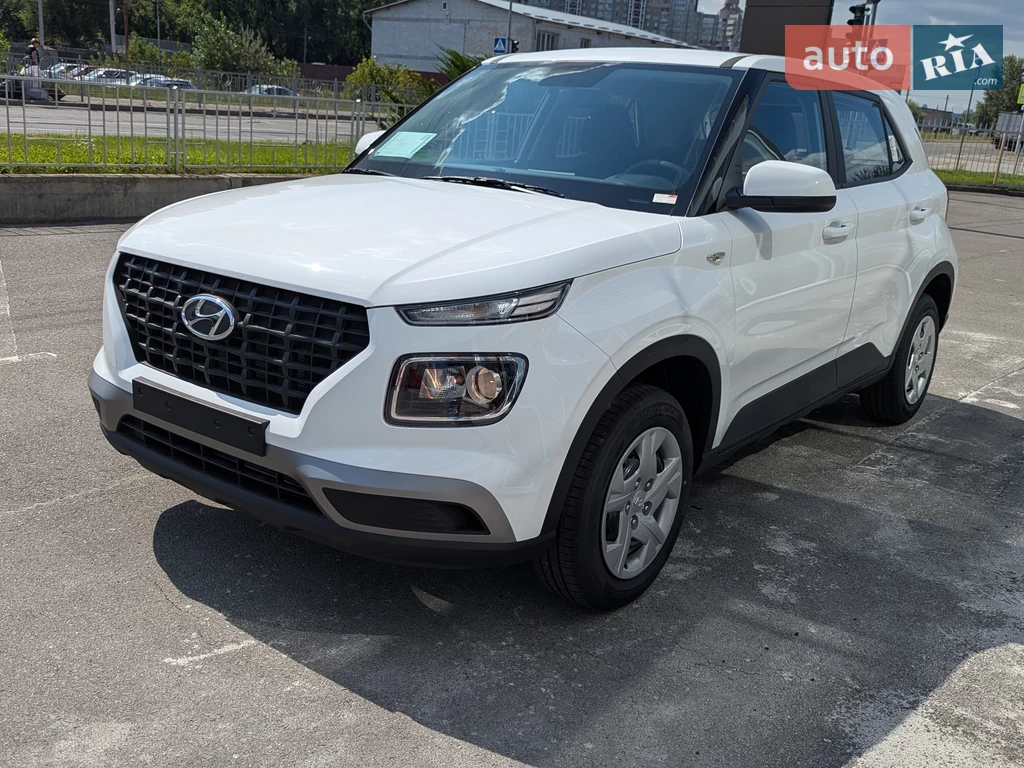 Hyundai Venue Hyundai Venue Express Plus