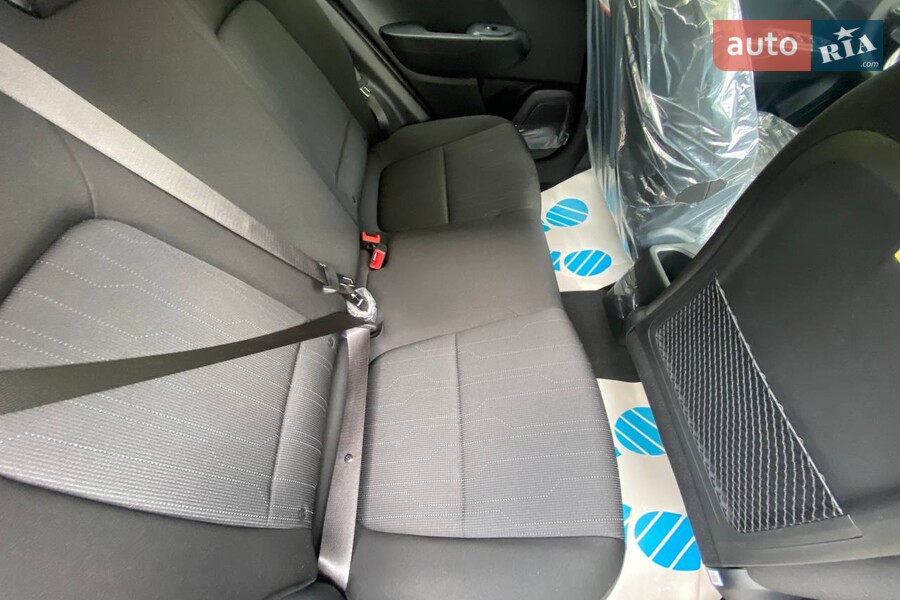 Hyundai Venue - фото 7