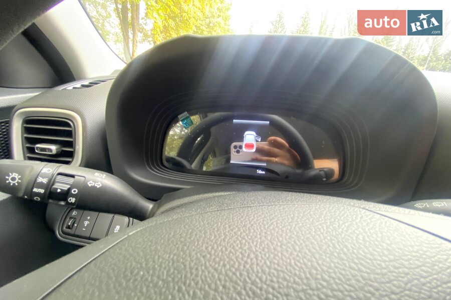 Hyundai Venue - фото 9