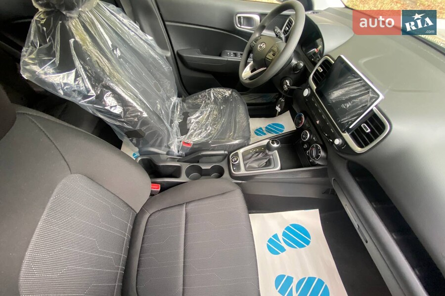 Hyundai Venue - фото 16