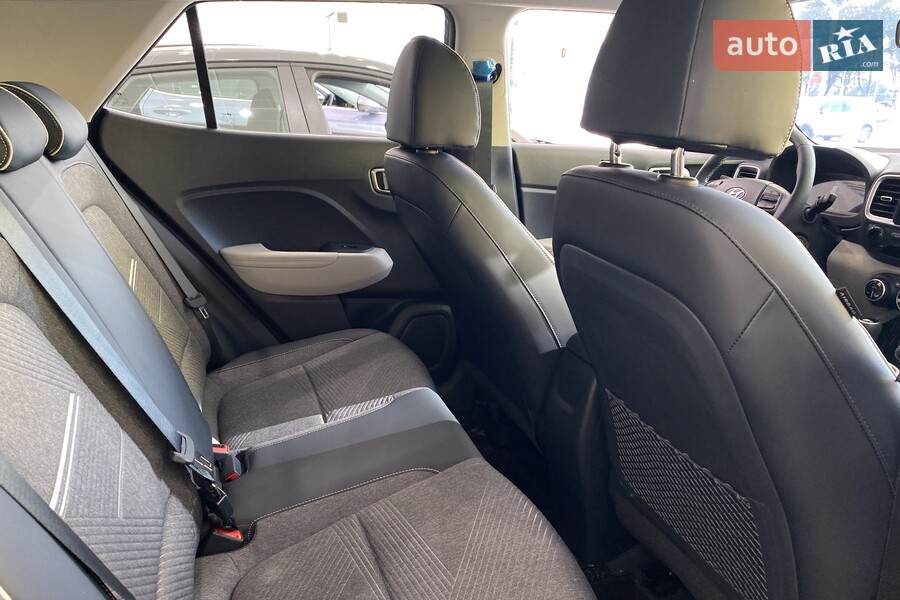 Hyundai Venue - фото 16