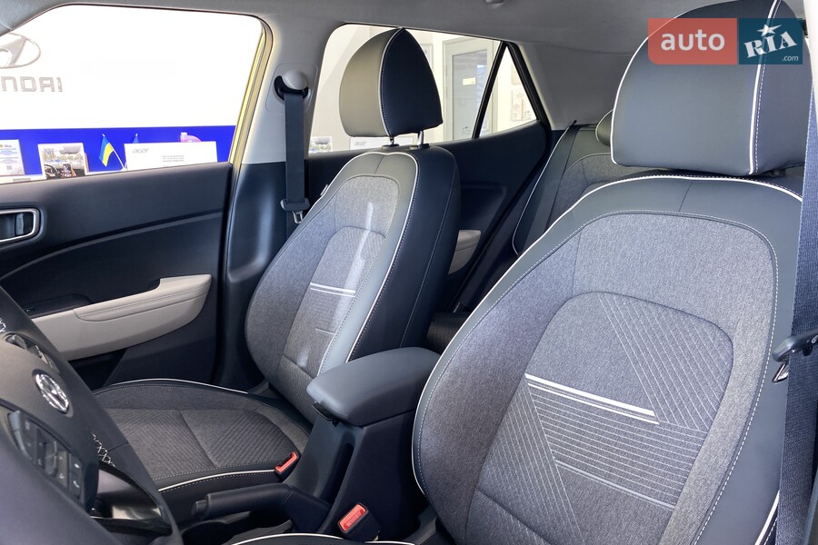 Hyundai Venue - фото 11