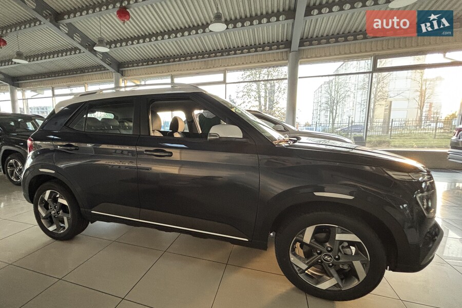 Hyundai Venue - фото 4