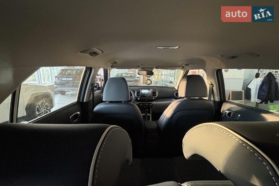 Hyundai Venue - фото 13