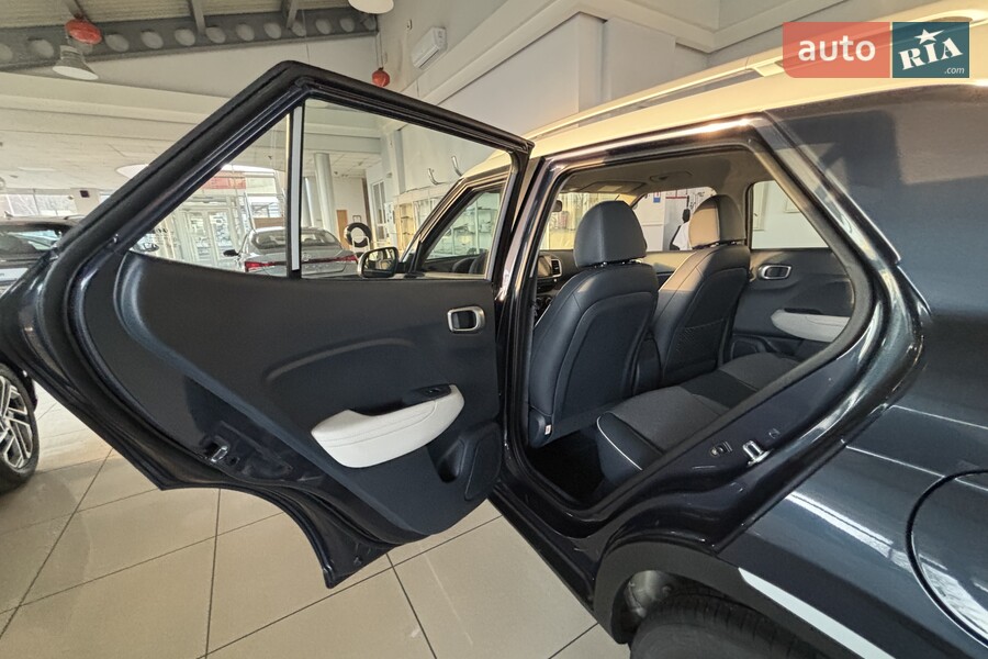 Hyundai Venue - фото 14