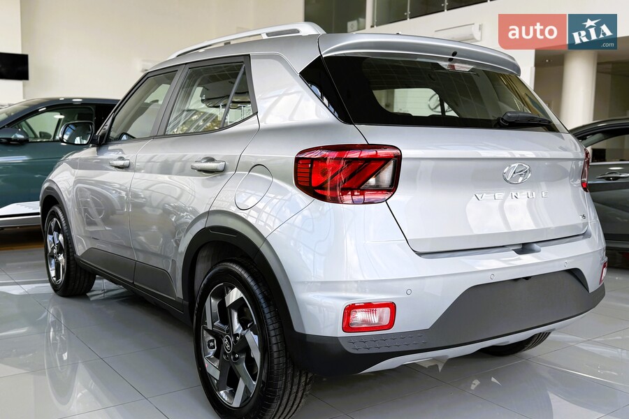 Hyundai Venue - фото 8
