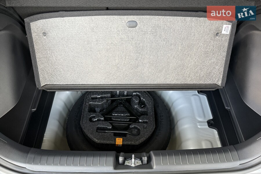 Hyundai Venue - фото 24