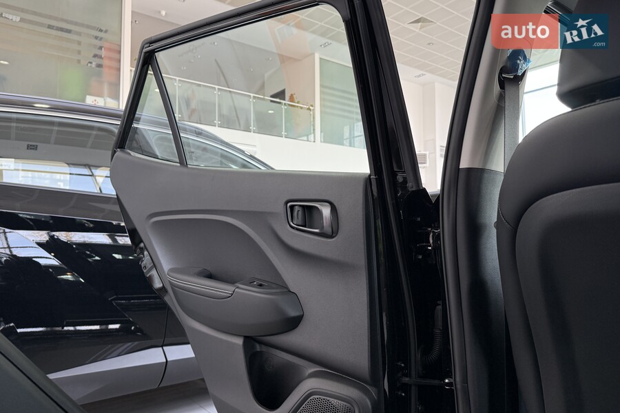 Hyundai Venue - фото 21