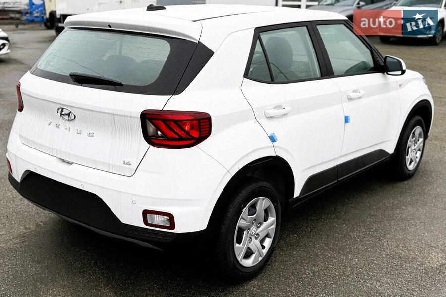 Hyundai Venue - фото 8