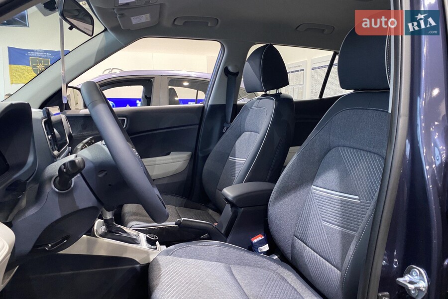 Hyundai Venue - фото 25