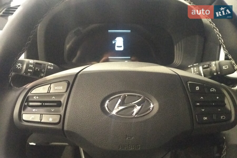 Hyundai Venue - фото 8