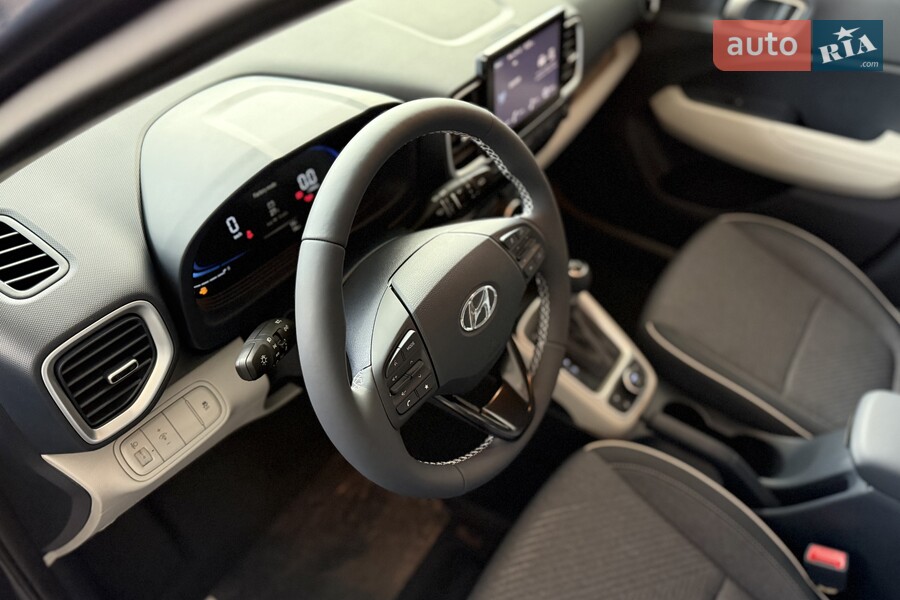 Hyundai Venue - фото 24