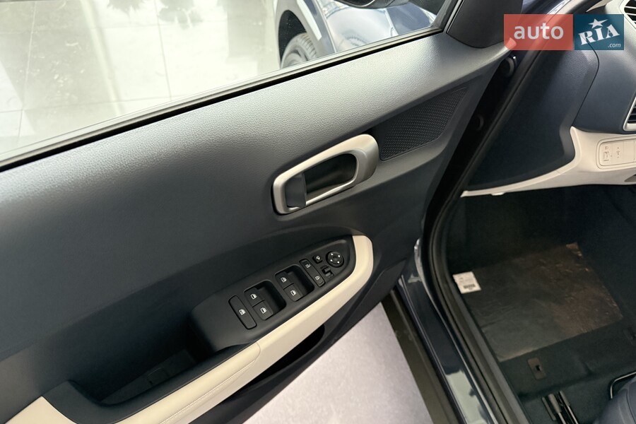 Hyundai Venue - фото 22