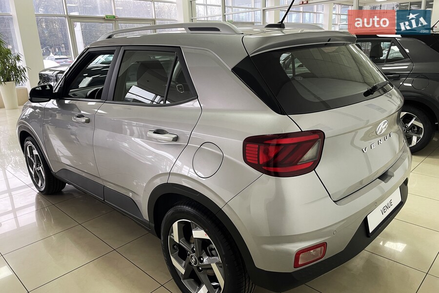 Hyundai Venue - фото 9