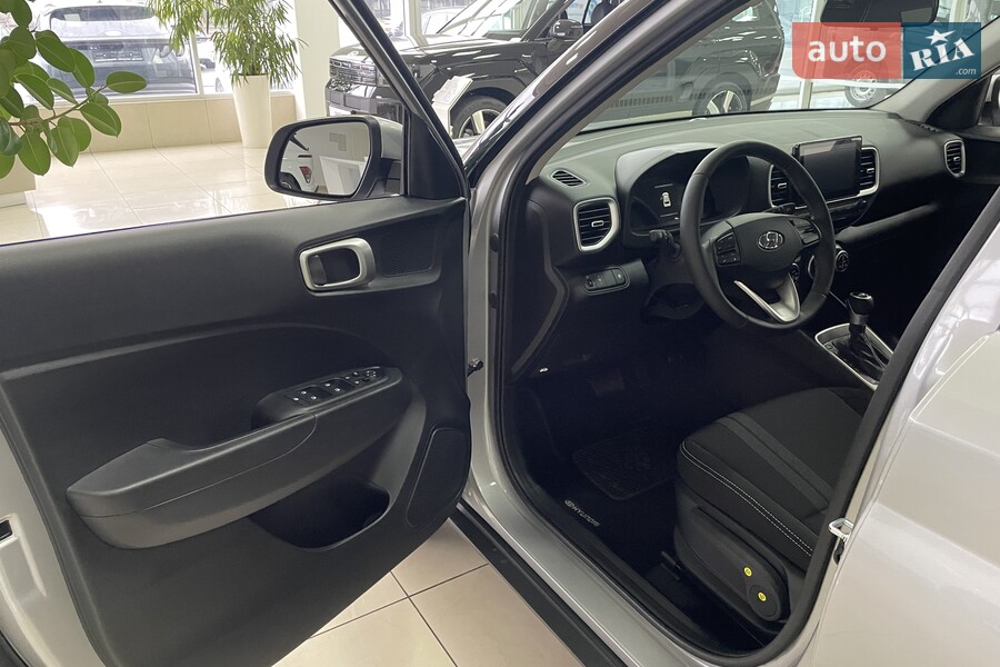 Hyundai Venue - фото 13