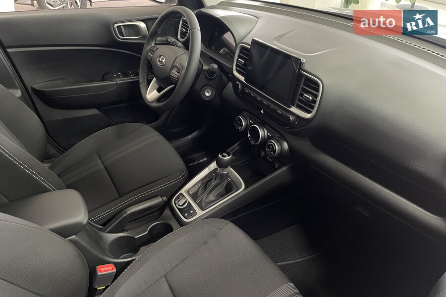 Hyundai Venue - фото 18