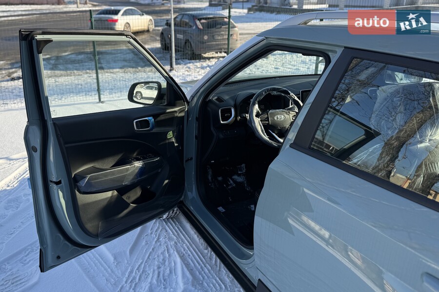 Hyundai Venue - фото 10