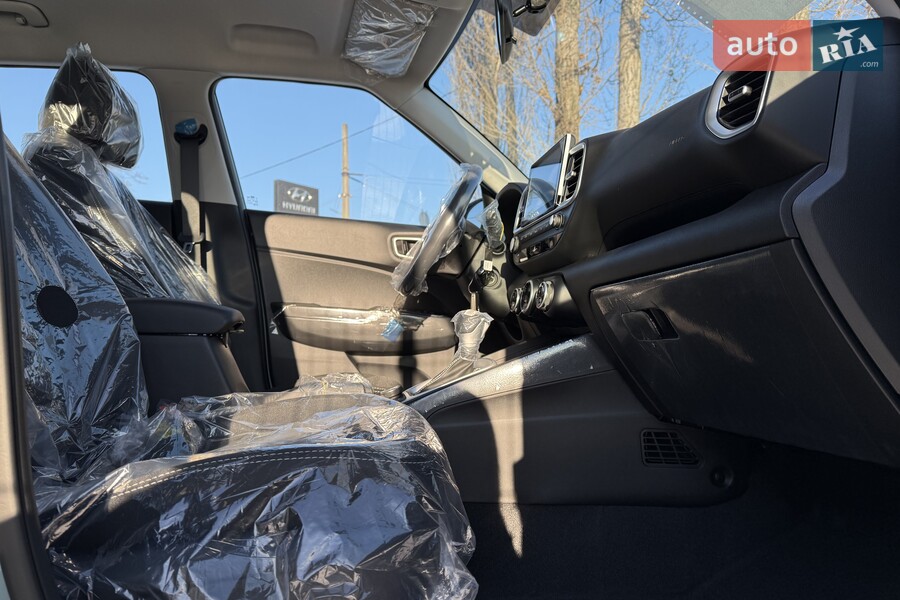 Hyundai Venue - фото 19