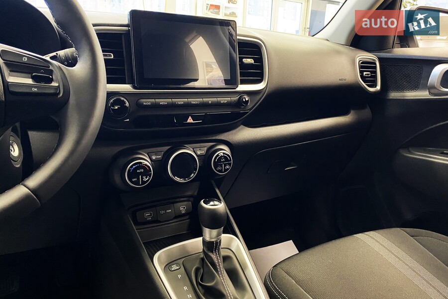 Hyundai Venue - фото 13