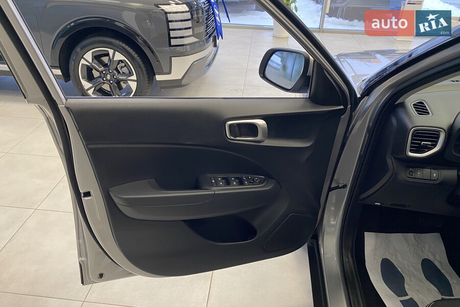 Hyundai Venue - фото 15