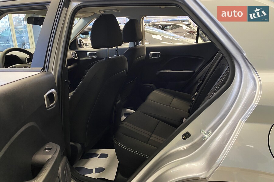 Hyundai Venue - фото 25