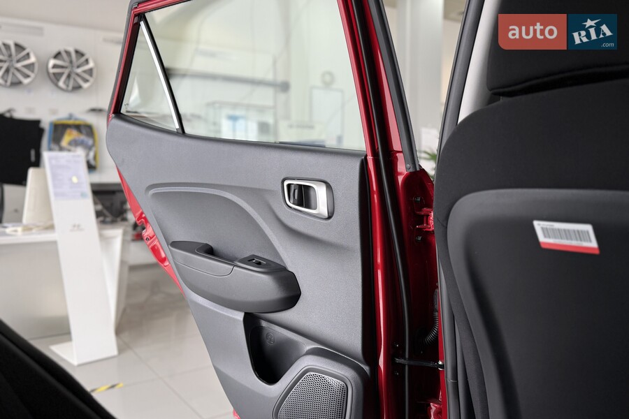 Hyundai Venue - фото 18