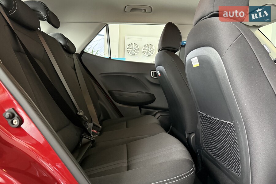 Hyundai Venue - фото 22