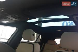 Infiniti Q30 2017 року