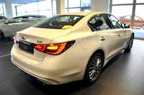 Infiniti Q50 Pure