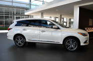 Infiniti QX60 Elite + Roof Rail