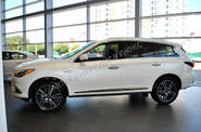 Infiniti QX60 Elite + Roof Rail