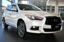 Infiniti QX60 Elite + Roof Rail