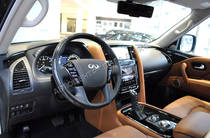 Infiniti QX80 Luxe Proactive